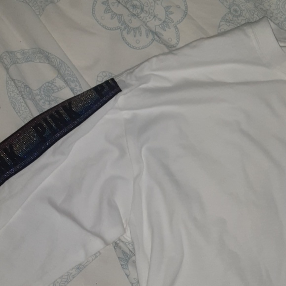 Pink - Picture 3 of 6